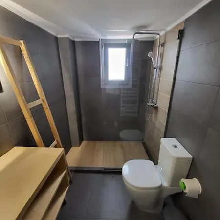 Painters Apartment *