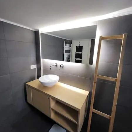 Painters Apartment Athens